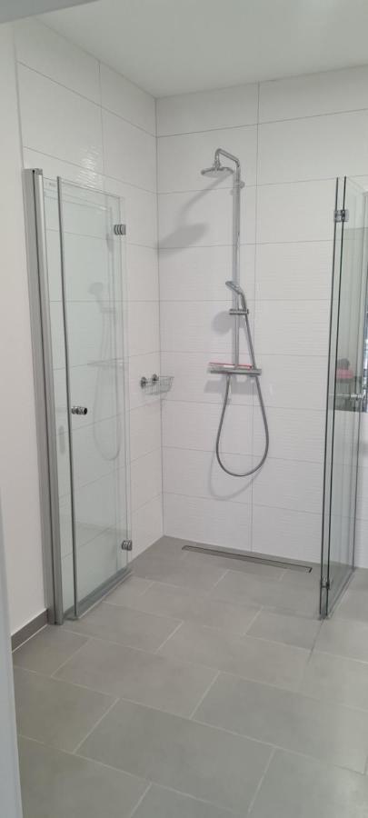 Appartement Lavendel, Ferienwohnung Mit Eigenem Eingang Wie Ein Kleines Haus Bad Salzuflen Exterior foto