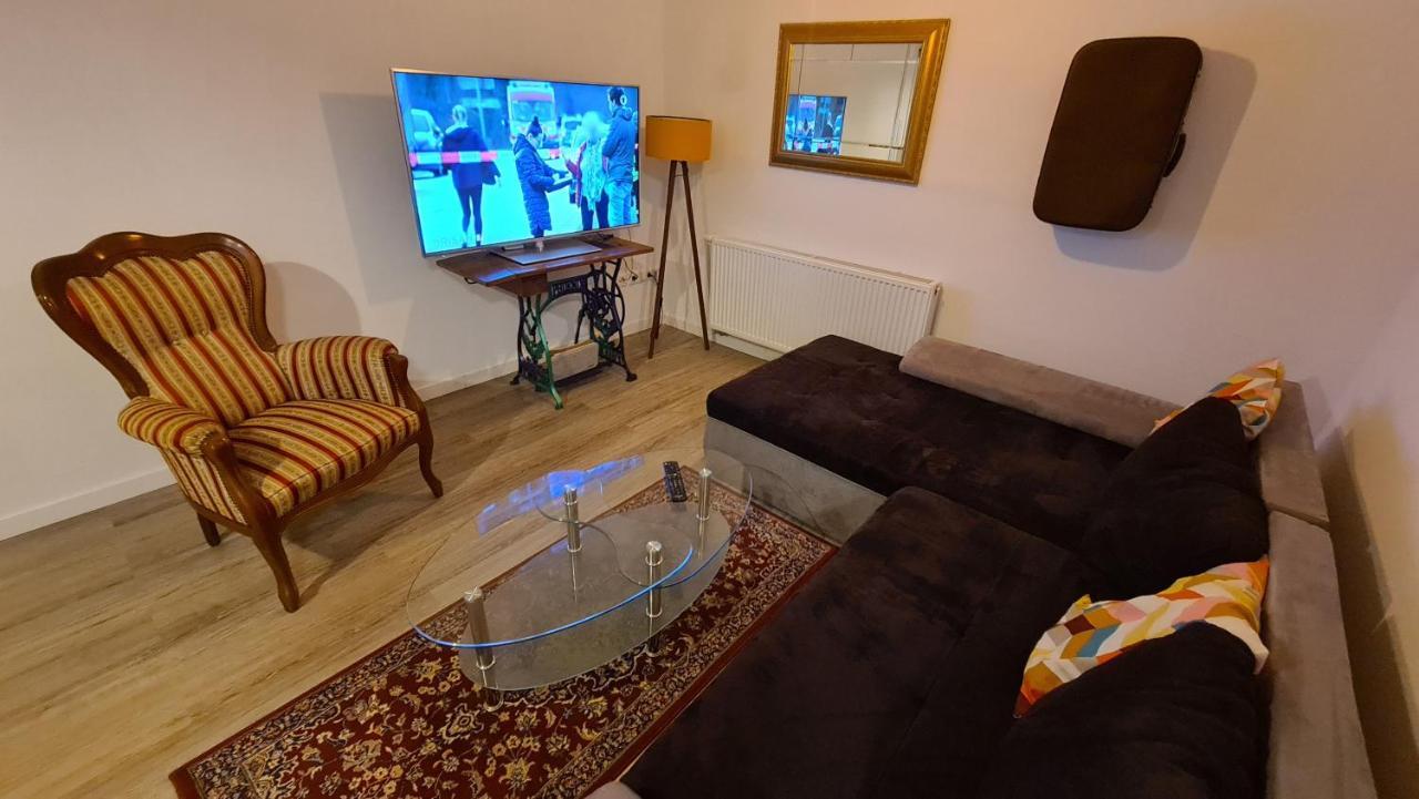 Appartement Lavendel, Ferienwohnung Mit Eigenem Eingang Wie Ein Kleines Haus Bad Salzuflen Exterior foto